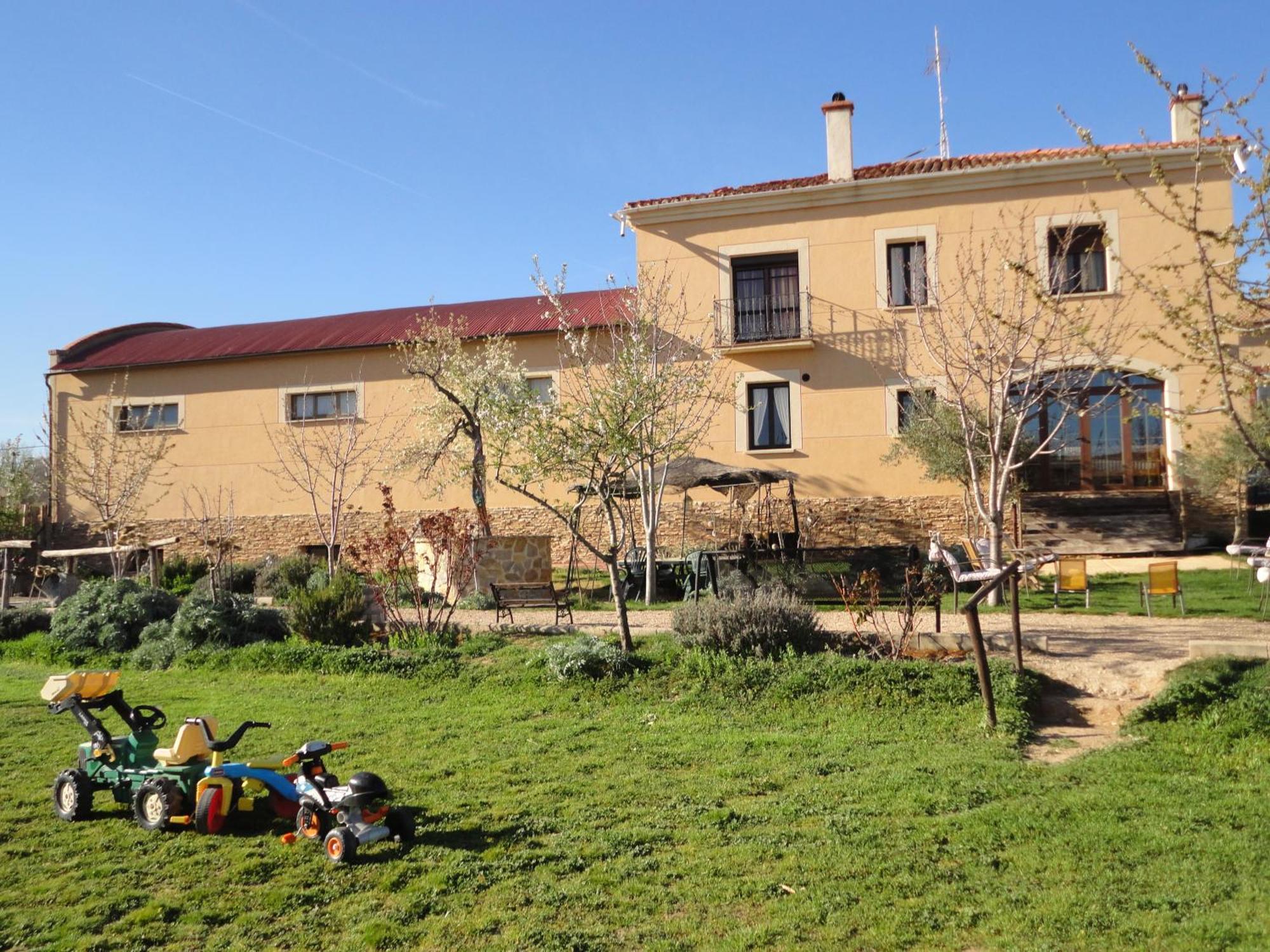Casa Rural Villa Abeleste Fuentelisendo Exteriör bild